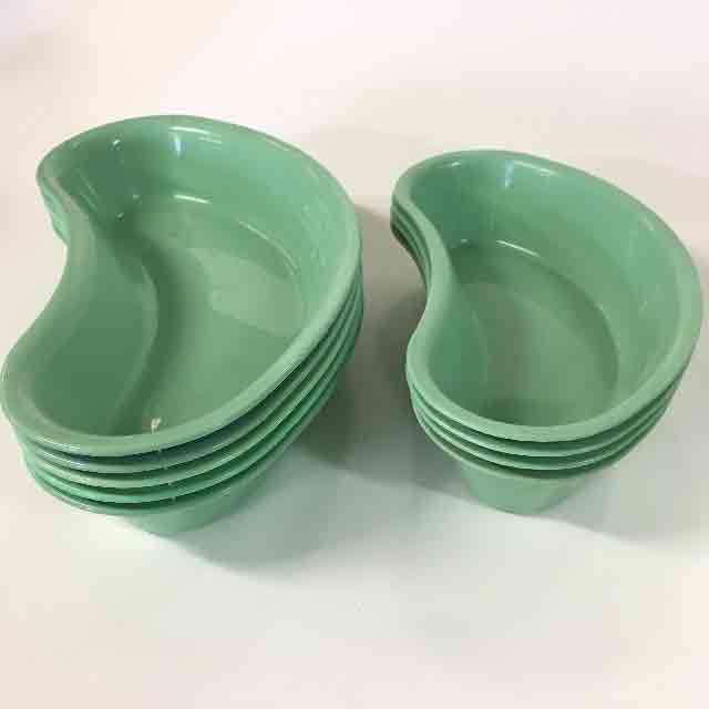 KIDNEY DISH, Large Green Plastic 35cm / KID0002 - Small  25cm